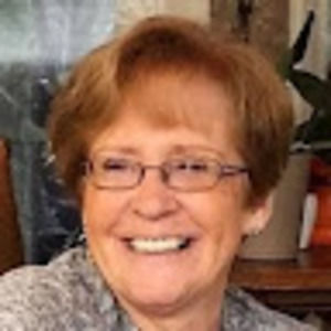 Meet your Posher, Lorraine